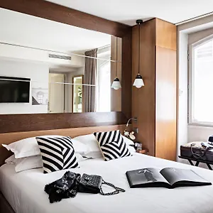 **** Hotel Palais De L'elysee By Ihg França